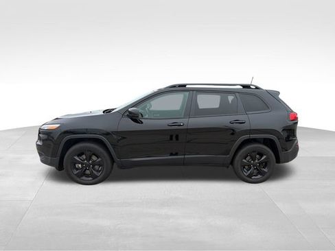 Used 2017 Jeep Cherokee High Altitude AWD/4WD image 6