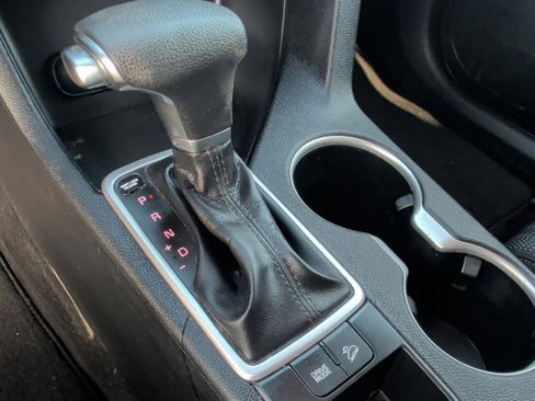 Used 2022 Kia Sportage LX image 31