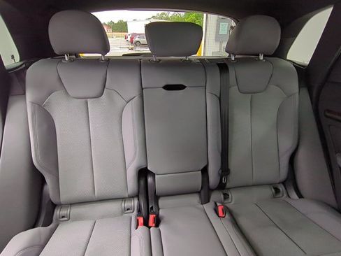 Used 2025 Audi SQ5 Premium Plus AWD/4WD image 23