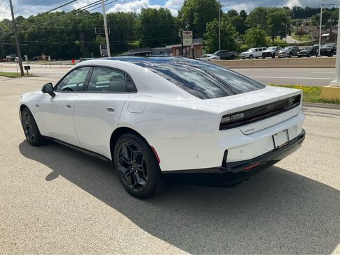 New 2026 Dodge Charger R/T w/ Driver Convenience Group AWD/4WD image 5