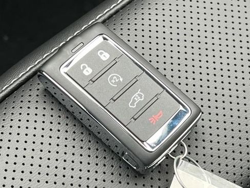 New 2026 Jeep Grand Cherokee Limited image 31