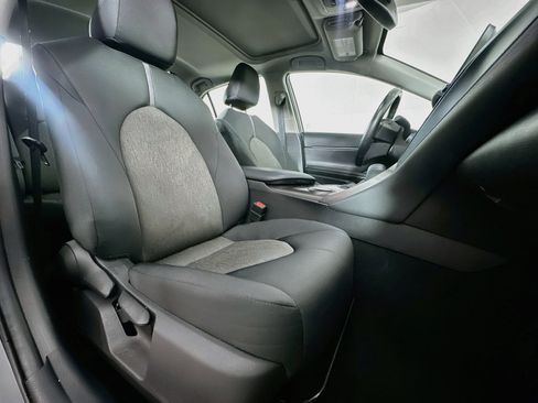 Used 2021 Toyota Camry LE w/ Cold Weather Package FWD image 31