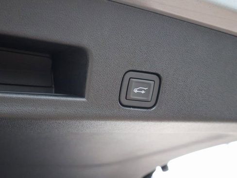 New 2026 GMC Acadia Denali w/ Super Cruise Package image 19