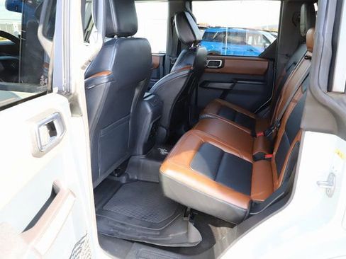 Used 2024 Ford Bronco Outer Banks image 18
