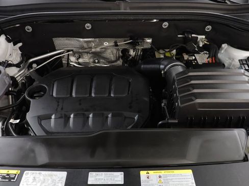 Used 2024 Volkswagen Atlas Cross Sport SEL Premium R-Line image 23