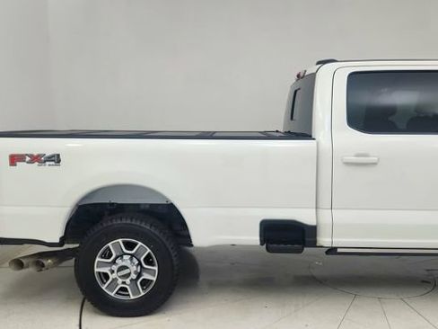 Used 2023 Ford F350 Lariat w/ Tow Technology Package image 7