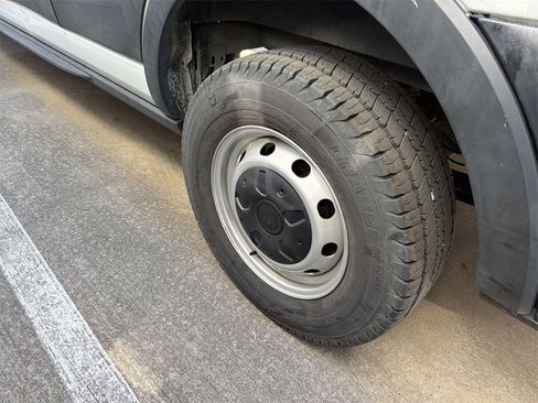 Used 2020 Ford Transit 250 Medium Roof w/ Load Area Protection Package image 5