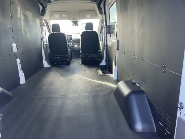 New 2026 Ford Transit 350 148 Medium Roof w/ Load Area Protection Package RWD image 4