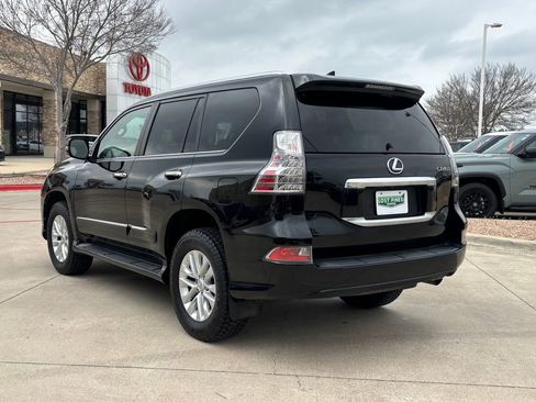 Used 2017 Lexus GX 460 Premium image 3
