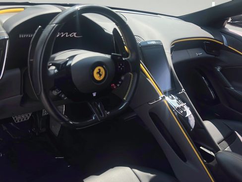 Used 2023 Ferrari Roma RWD image 4