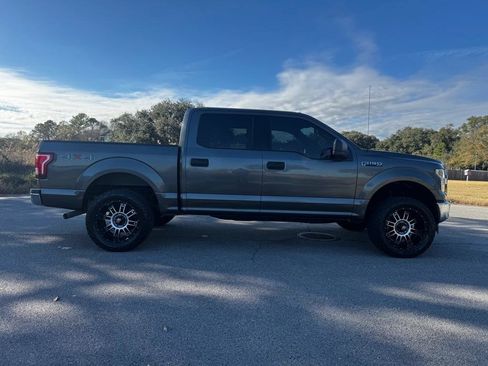 Used 2017 Ford F150 XLT image 6