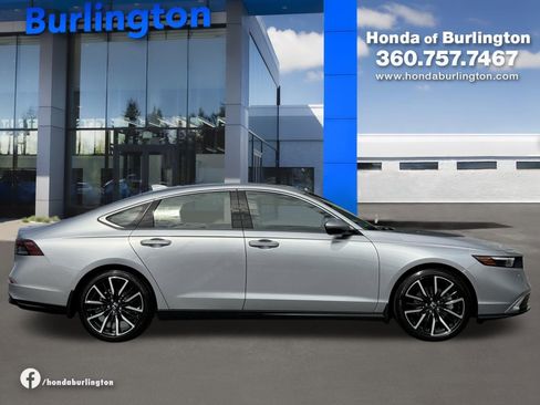 New 2026 Honda Accord Touring image 8