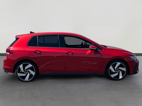 New 2026 Volkswagen Golf SE FWD image 6