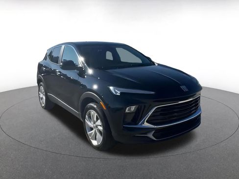 Used 2025 Buick Encore GX Preferred image 3