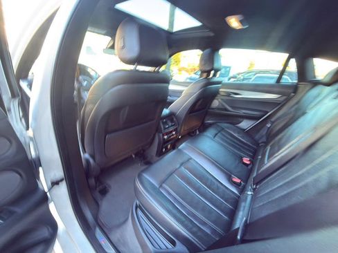 Used 2019 BMW X6 xDrive35i w/ M Sport Package image 12