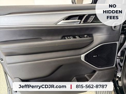 New 2026 Jeep Grand Wagoneer Limited AWD/4WD image 8