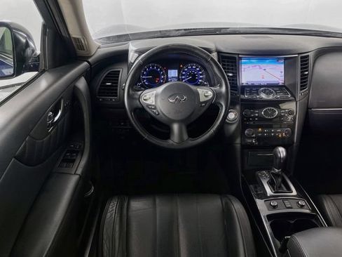 Used 2017 INFINITI QX70 AWD w/ Premium Package image 25