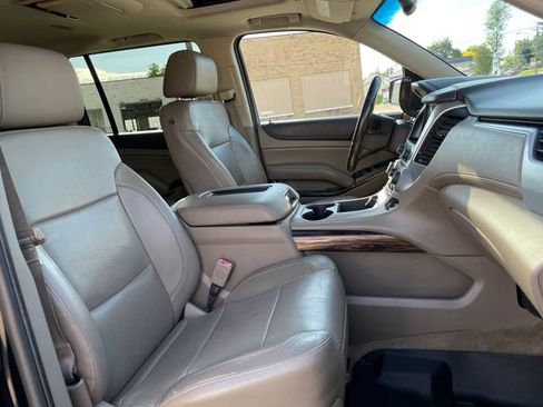 Used 2015 GMC Yukon XL SLT w/ Open Road Package AWD/4WD image 45