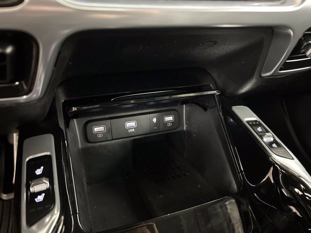 Used 2023 Kia Sorento SX Prestige AWD/4WD image 17