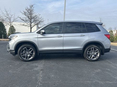 Used 2023 Honda Passport EX-L image 6