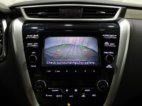 Used 2017 Nissan Murano S FWD image 14