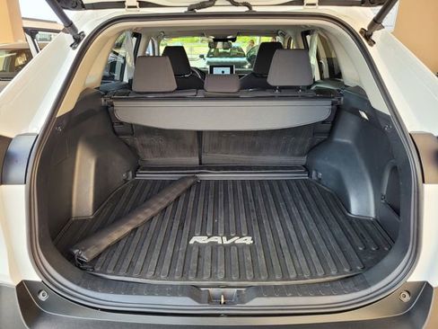 Certified 2024 Toyota RAV4 XLE w/ Convenience Package image 33