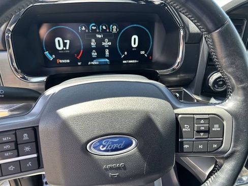 Used 2021 Ford F150 Lariat AWD/4WD image 12