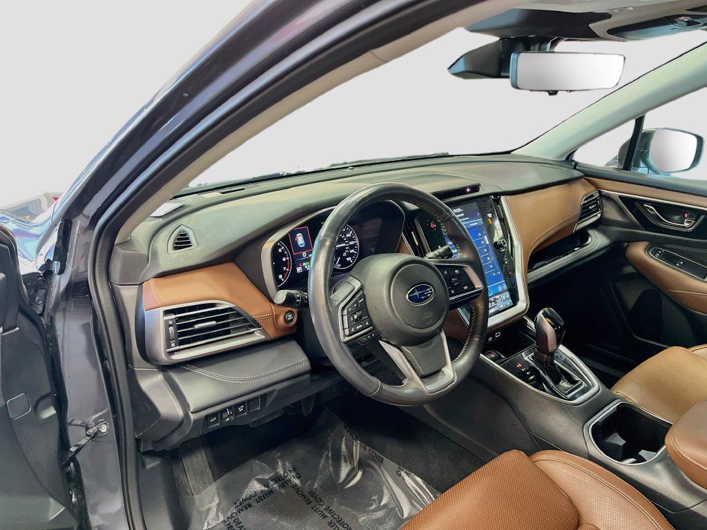 Used 2023 Subaru Outback Touring AWD/4WD image 9
