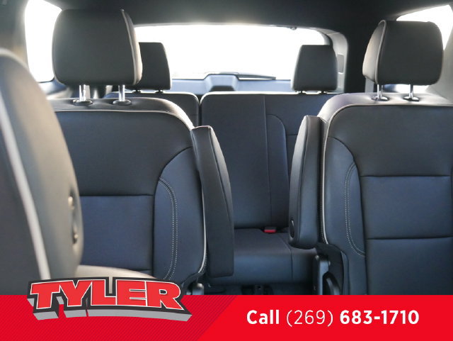 Used 2023 Chevrolet Traverse Premier w/ LPO, Floor Liner Package FWD image 39