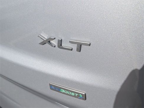 Used 2016 Ford Transit Connect XLT image 10