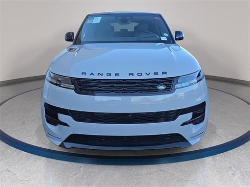 New 2025 Land Rover Range Rover Sport Dynamic SE image 2