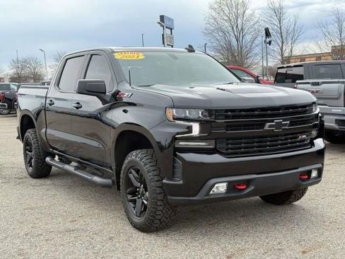 Used 2021 Chevrolet Silverado 1500 LT Trail Boss w/ Convenience Package II image 4