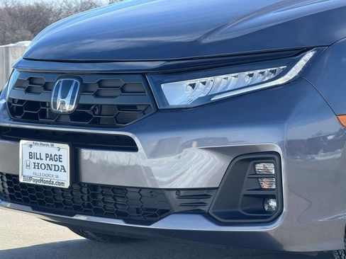 Certified 2025 Honda Odyssey EX-L image 3