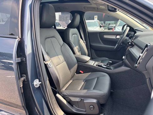 Certified 2026 Volvo XC40 B5 Core w/ Climate Package AWD/4WD image 19