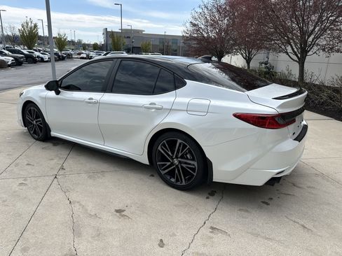 Used 2025 Toyota Camry XSE w/ Premium Plus Package image 7