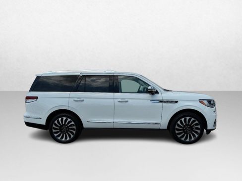 Used 2022 Lincoln Navigator Black Label AWD/4WD image 4