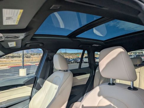 Used 2018 BMW X1 xDrive28i image 12