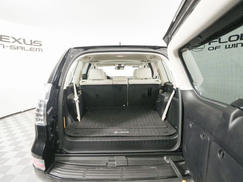 Certified 2021 Lexus GX 460 Premium w/ Premium Package image 22