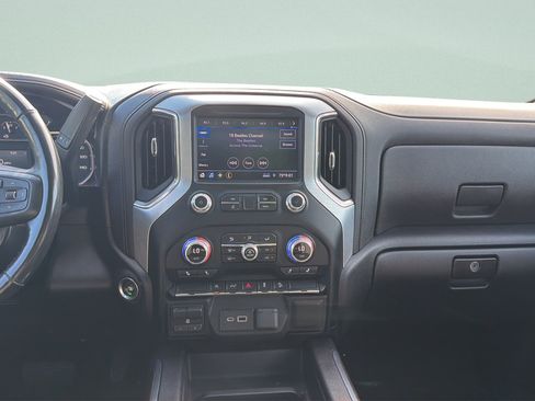 Used 2021 GMC Sierra 1500 Elevation w/ X31 Off-Road Package AWD/4WD image 11