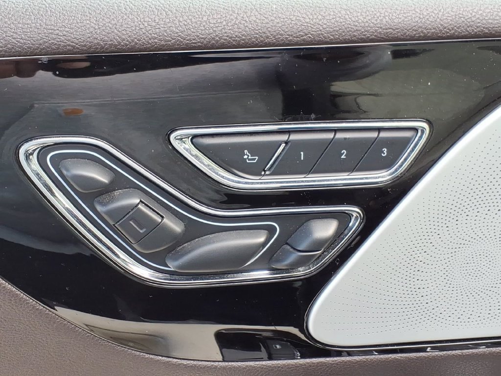 Used 2024 Lincoln Aviator Black Label AWD/4WD image 16