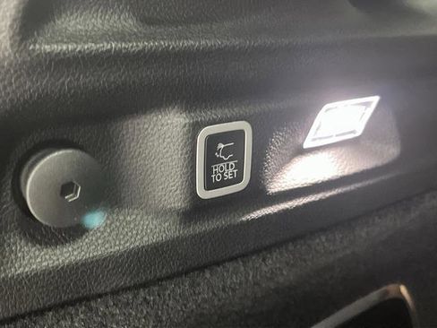 Used 2024 Jeep Grand Cherokee L Summit image 16