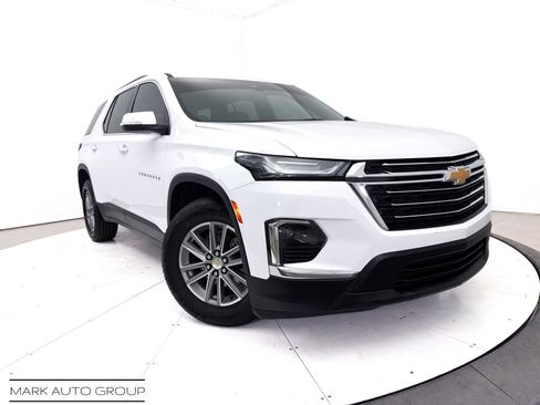 Used 2023 Chevrolet Traverse LT w/ LPO, Cargo Package AWD/4WD image 1