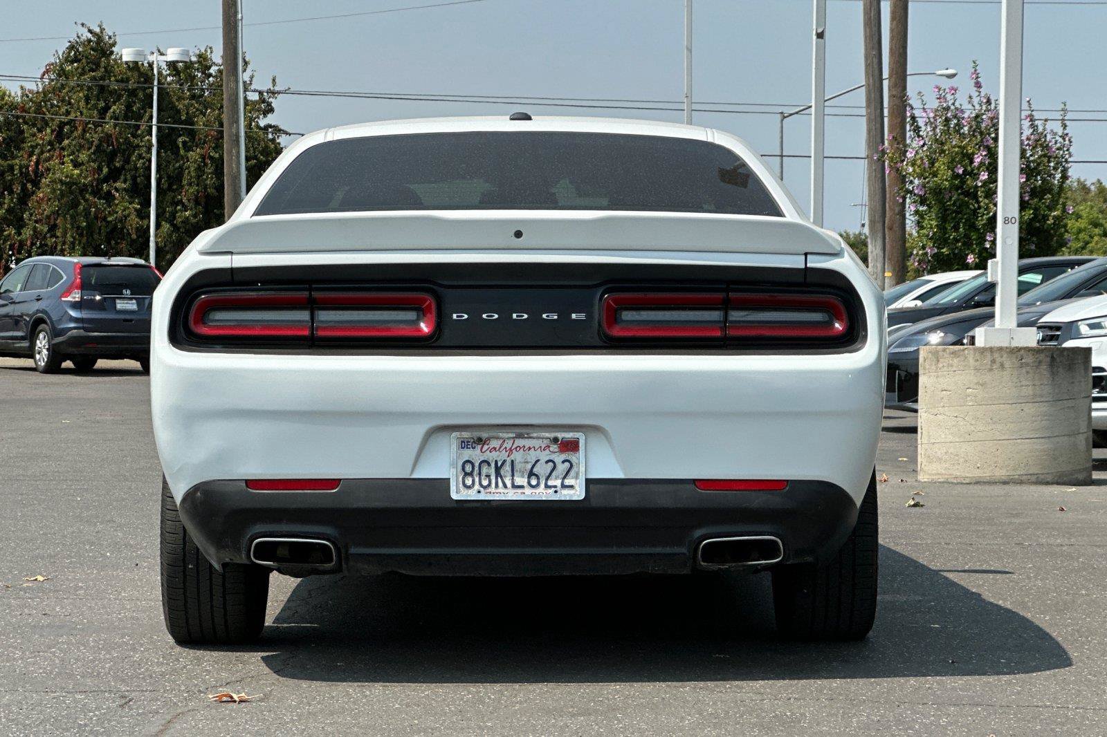 Used 2018 Dodge Challenger SXT RWD image 4