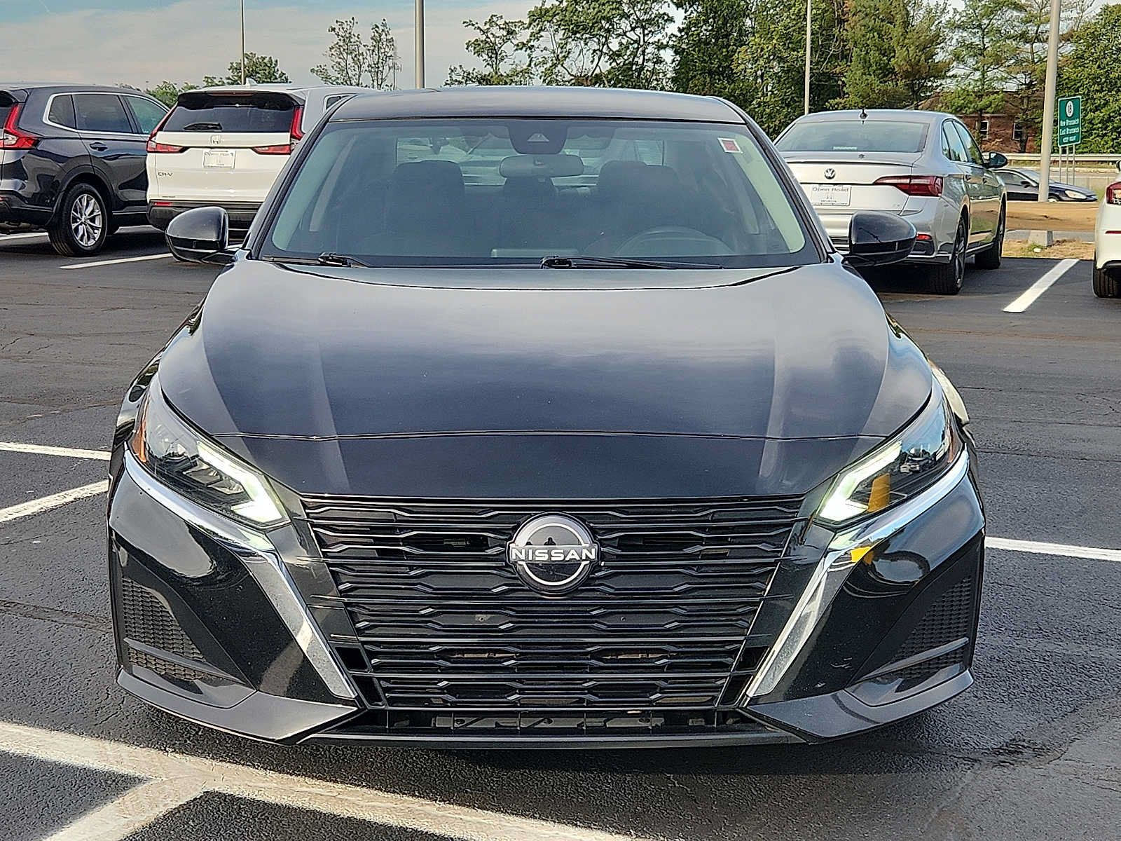 Used 2023 Nissan Altima 2.5 S FWD image 2