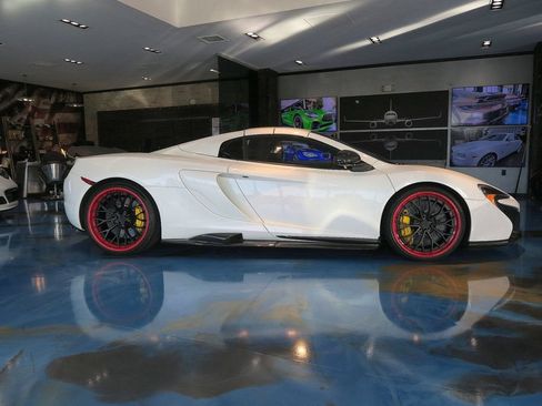 Used 2015 McLaren 650S Spider RWD image 11