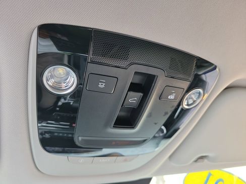 Used 2021 Kia Seltos SX w/ SX Sunroof Package AWD/4WD image 22