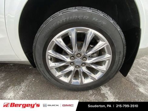 Used 2018 Buick Enclave Essence image 36