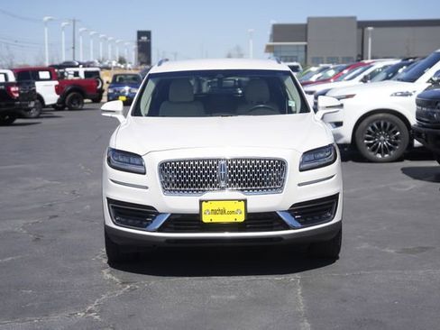 Used 2019 Lincoln Nautilus Select image 3