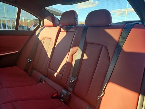 New 2026 BMW 330i xDrive xDrive w/ M Sport Package image 5