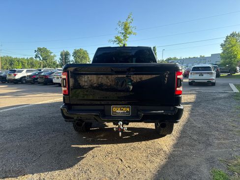 Used 2019 RAM 1500 Laramie AWD/4WD image 24